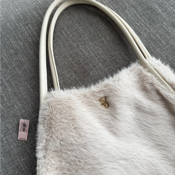 Victoria's Secret Cream Faux Fur Shoulder Bag - Picture 3 of 6
